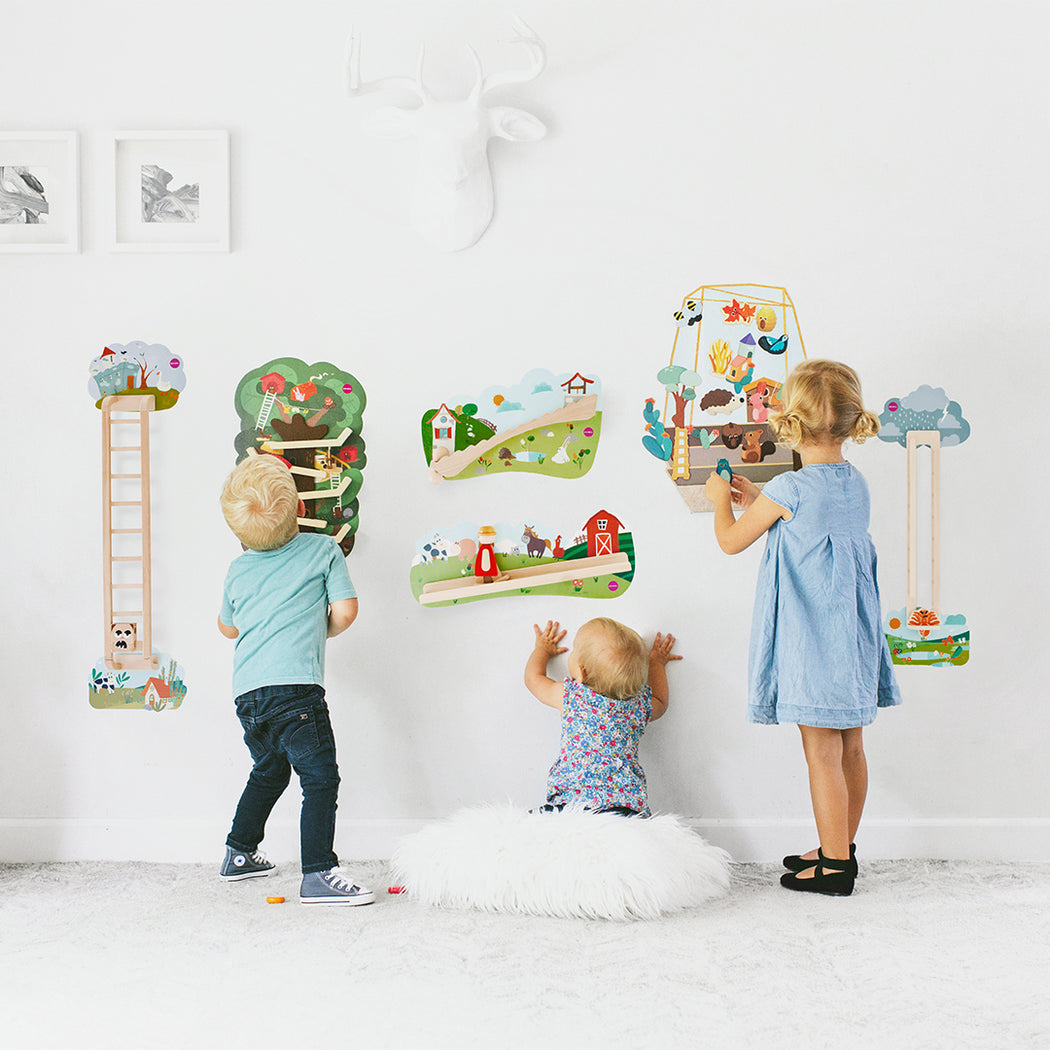 VertiPlay Wall Toy: Round & Round Goes Mr. Bear